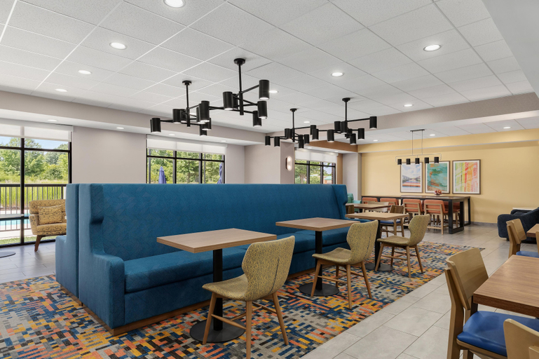 Others 4, Hampton Inn Farmville, VA, Prince Edward