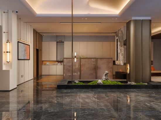 Hotel Interior/Public Areas