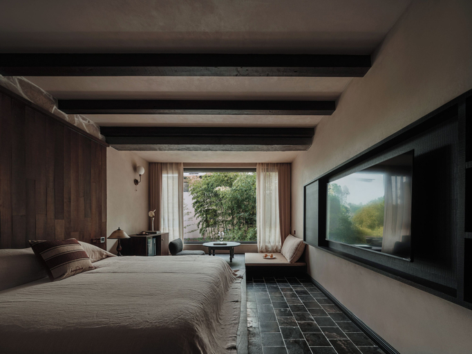 View from room 4, Hangzhou Xihu Yedu Mountain House, Hangzhou