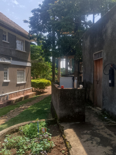 Property grounds 2, Seven Days Motel, Entebbe
