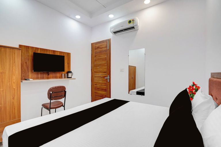 Room 4, Townhouse Patiala Railway Station, Patiala