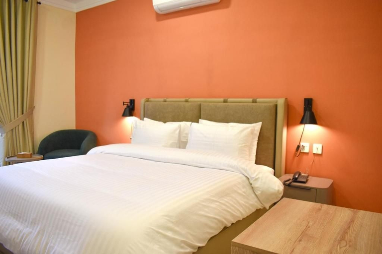 Room 5, Zhule by Roomy, Skardu, Northern Areas