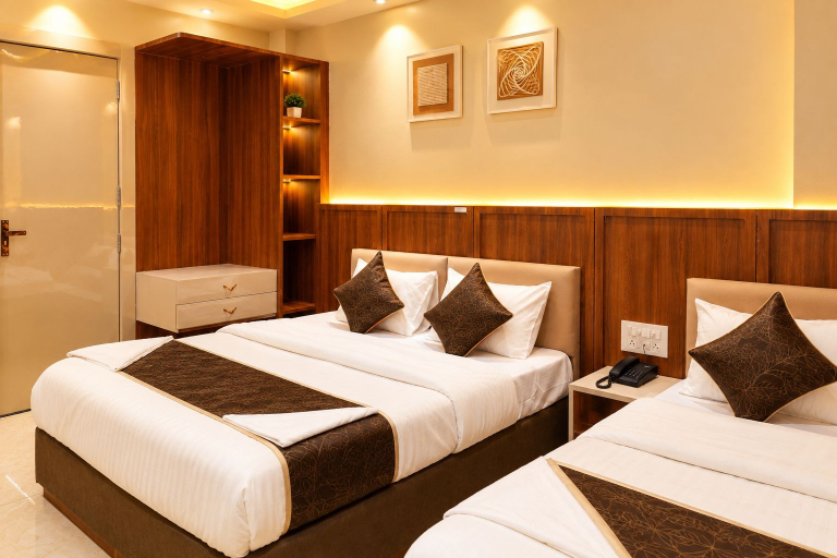 Room 4, Hotel Ishaan Palace, Ujjain