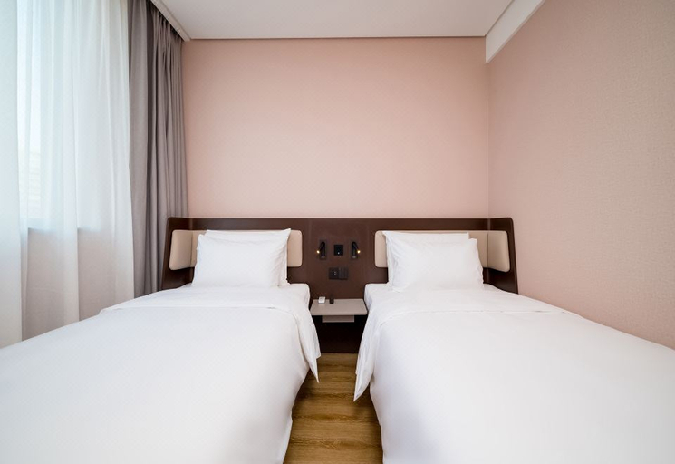 Bedroom 2, HanTing Hotel (Beijing West Railway Station Liuliqiao East Subway Station), Beijing