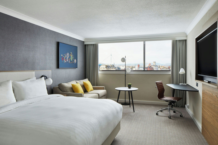 Bedroom 2, Cardiff Marriott Hotel, Cardiff