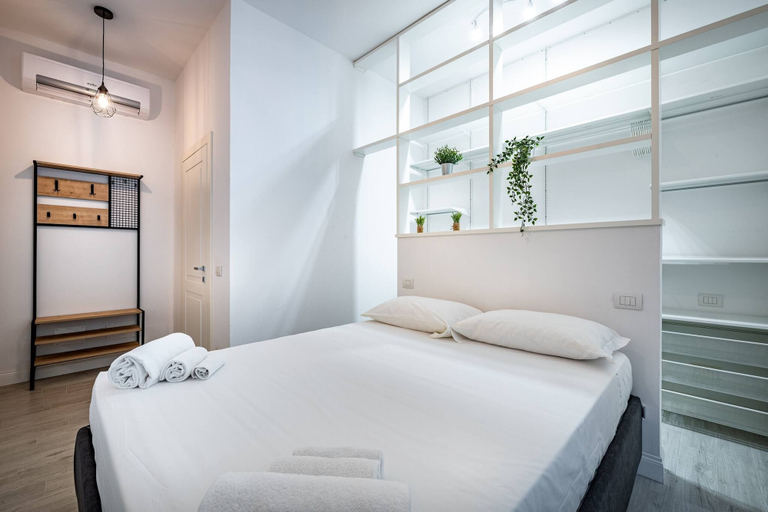 Room 2, Micheli, Florence