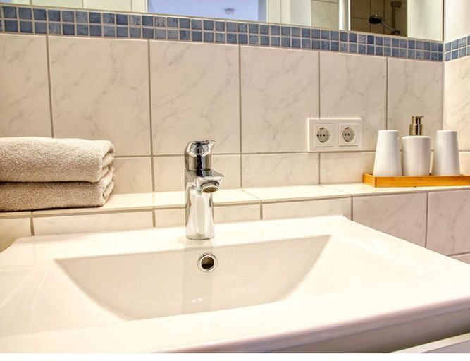 Bathroom 3, Country House on the Riverbank, Apartment 1, Ostholstein