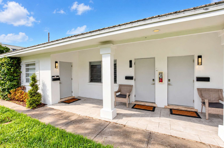 Exterior 3, Marina Row 2 Coastal Studio, Palm Beach