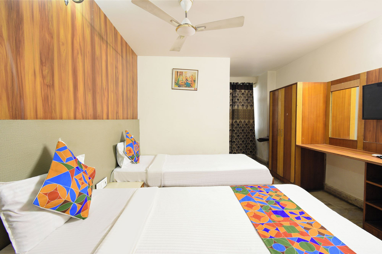 Bedroom 2, FabHotel Rahul International, Hyderabad