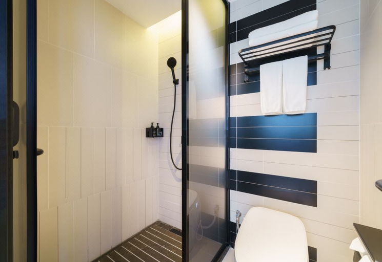 Bathroom 4, Ibis Maoming Cultural Plaza Hotel, Maoming