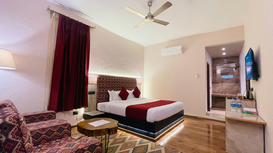 Bedroom, Jujurana Resort & spa, Kangra