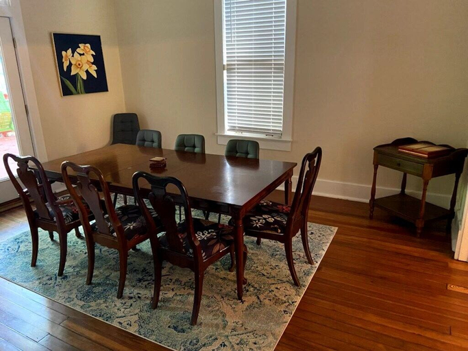 Dining, Pine Street House, Shelby