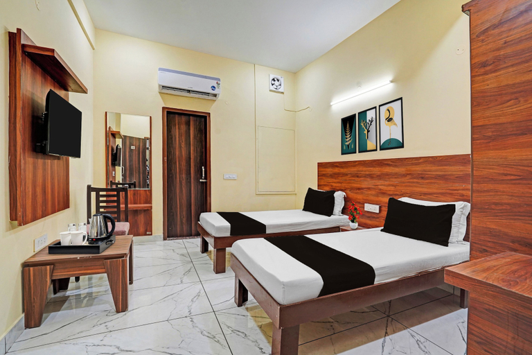 Room 2, Townhouse Sector 80 Mohali, Sahibzada Ajit Singh Nagar