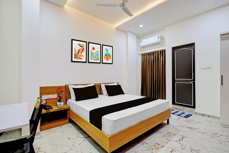 Room 5, Townhouse Outer Ring Road Mumbai, Nagpur