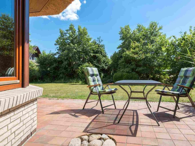 Outdoor dining 4, Ground Floor, Left Side of the Jan Mayen House, Nordfriesland