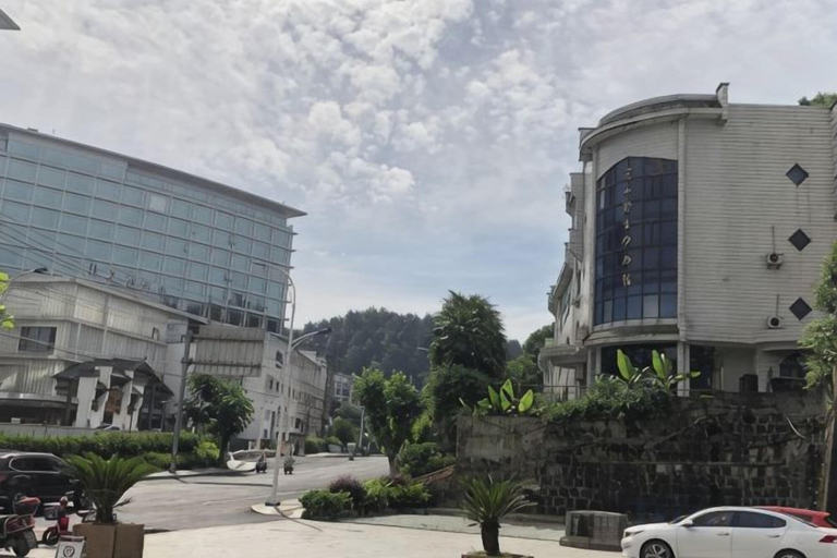 Exterior & Views 2, Xinyu Holiday Hotel (Huangshan Tunxi), Huangshan
