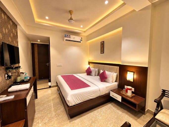 Bedroom 3, Hotel Taj Heights, Agra