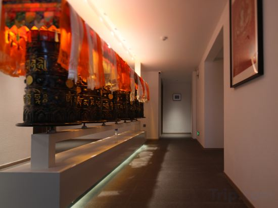 Hotel Interior/Public Areas