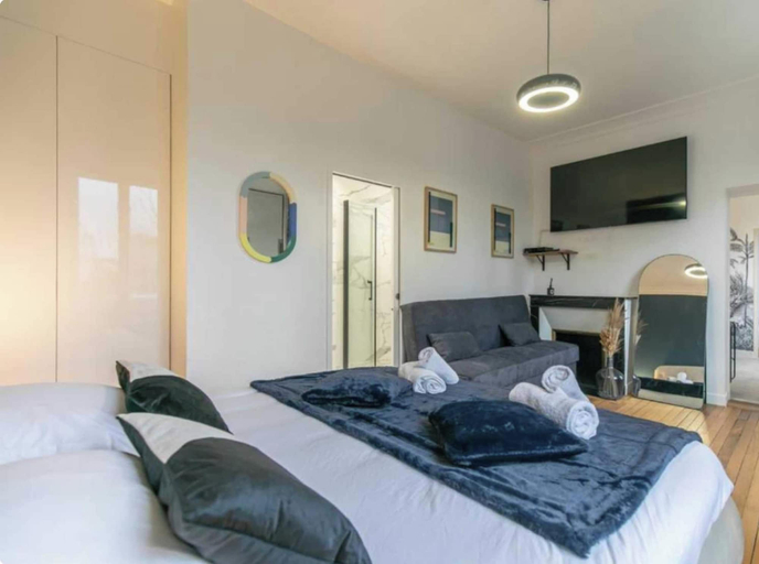 Room 4, 3bdr/8p Flat- Villemomble- 20min From Paris by RER, Seine-Saint-Denis