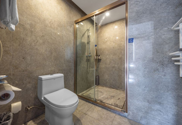 Bathroom 3, Madison Hotel Weihai Railway Station, Weihai