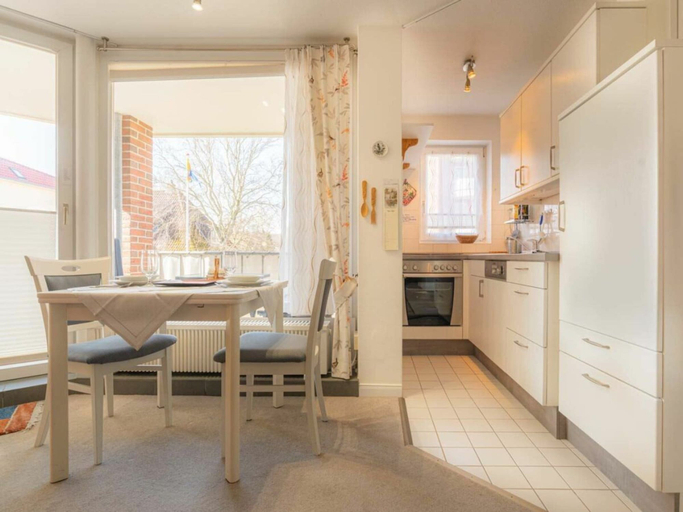Dining, 3 in the House at Blanker-hans-weg 5, Nordfriesland