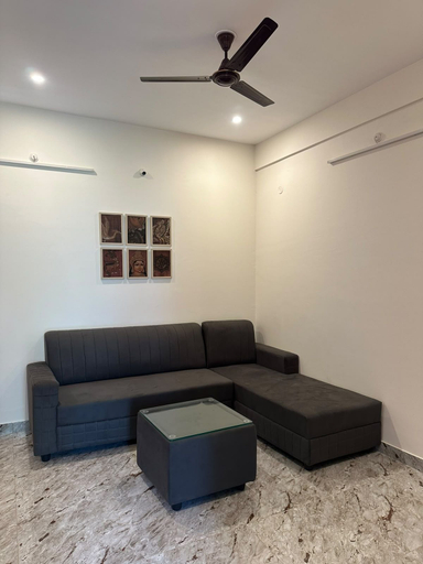 Living area, MV Home Stay, Madurai