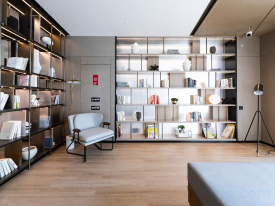 Hotel Interior/Public Areas