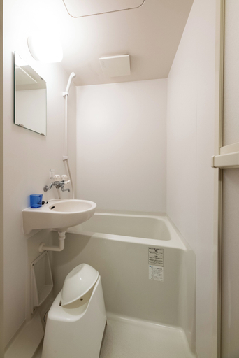 Bathroom 5, Biancolina, Fukuoka
