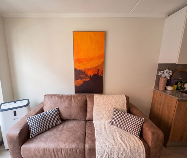 Living area 5, Edificio Morande by Domus Travels, Santiago