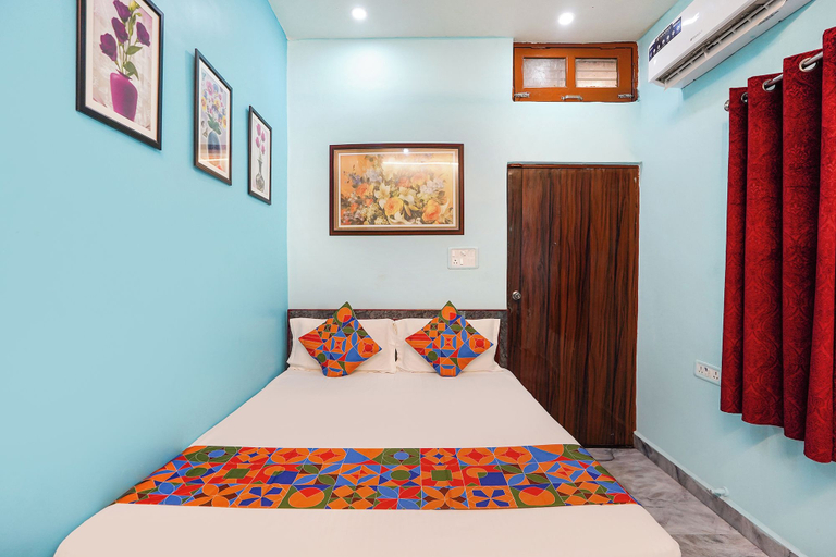 Room 2, FabHotel Glory Residency, Varanasi
