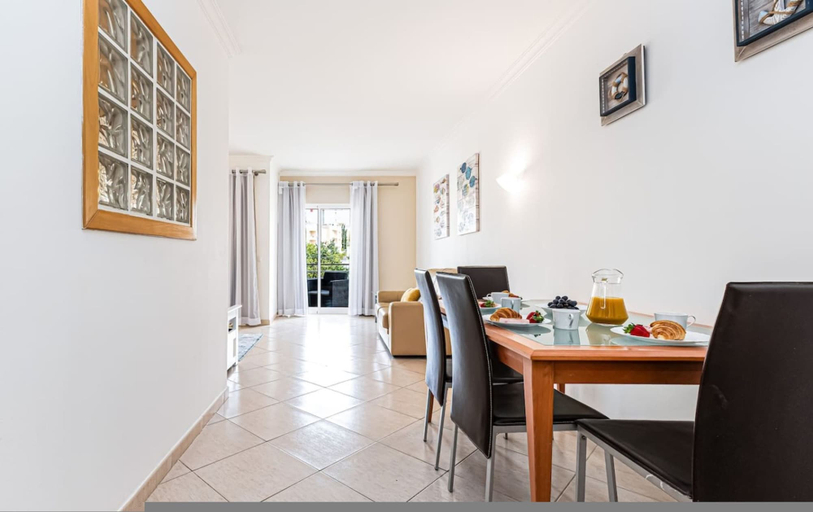 Room 4, Happy Alvor Beach Pool Parking, Portimão
