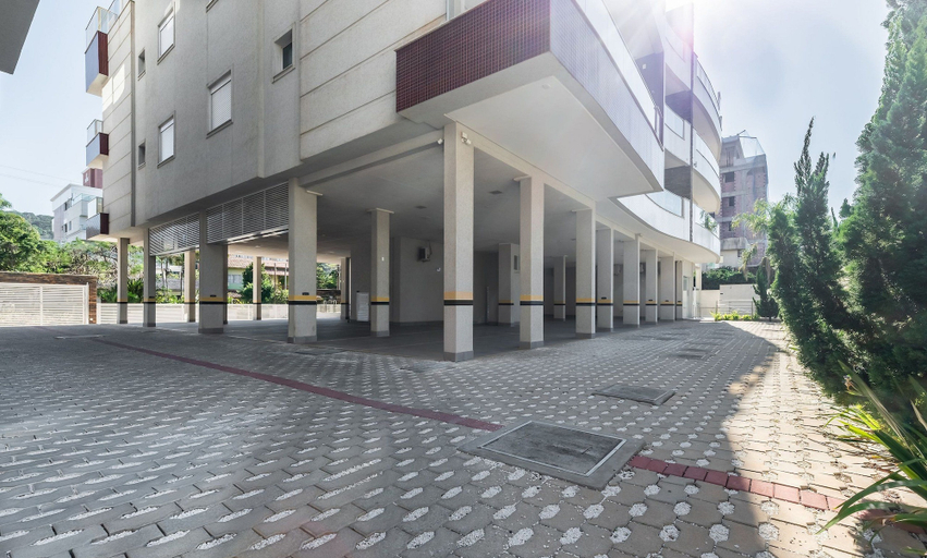 Property grounds 3, Modern 2B Apt 80m From Mariscal Iml0107, Bombinhas