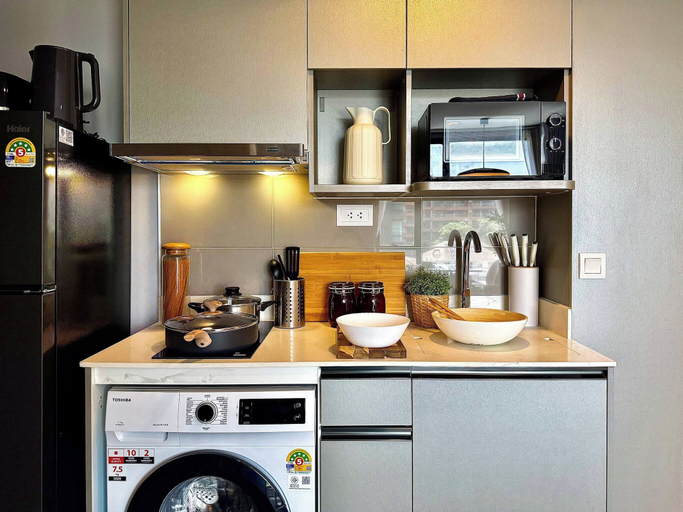 Laundry, Serene 1-bedroom Apartment With Pool & Gym in Khlong Toei, Khlong Toey