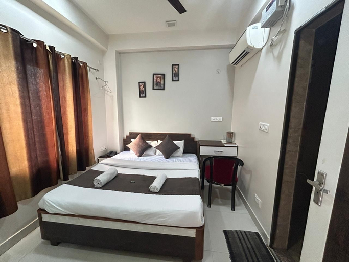 Room 4, Hotel Kashi Varanasi, Varanasi