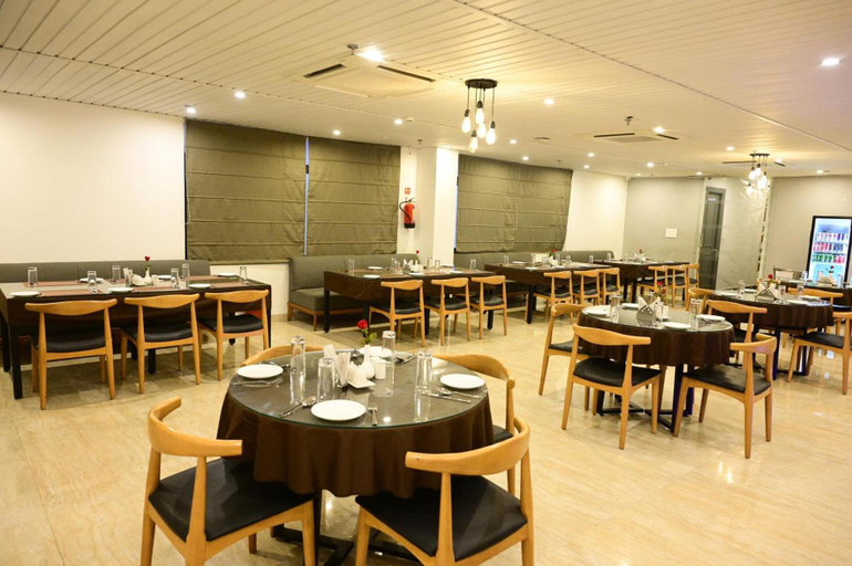 Food & Drinks 5, SM Hives, Cuttack