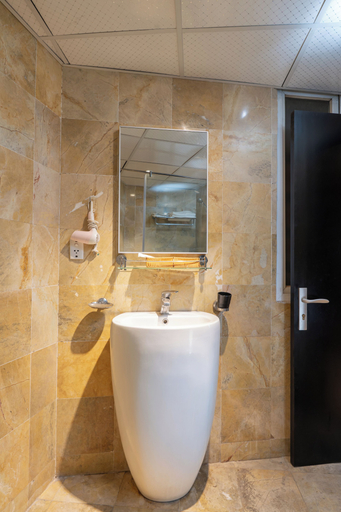 Bathroom 5, The Sun Ha Noi Hotel, Đống Đa