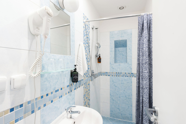 Bathroom 3, hotel Karlin HOUSE, Praha 7