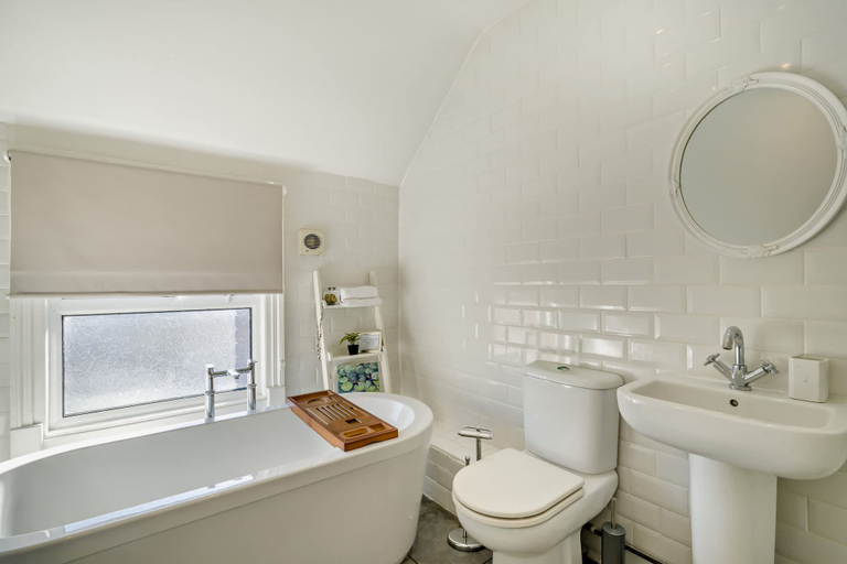 Room 4, Host Stay Indigo Snug, Norfolk