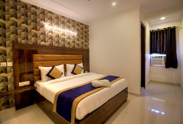 Room 4, HOTEL KAVYA INN, Delhi