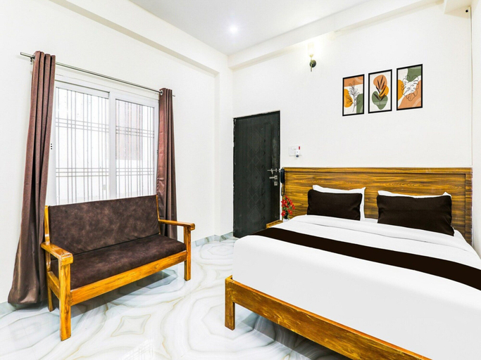 Room 5, Saver Double bhu iit Mahamanpuri, Varanasi