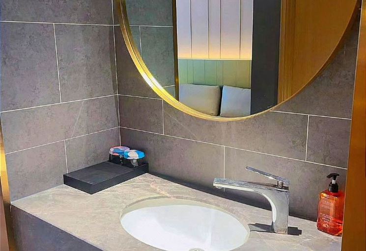 Bathroom 3, Orange Hotel Korla Tazhi East Road, Bayin'gholin Mongol