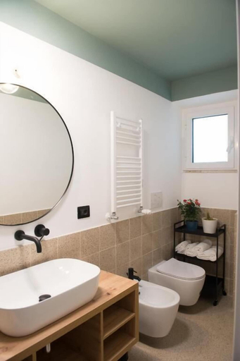Bathroom 5, Le Terrazze del Duca, Roma