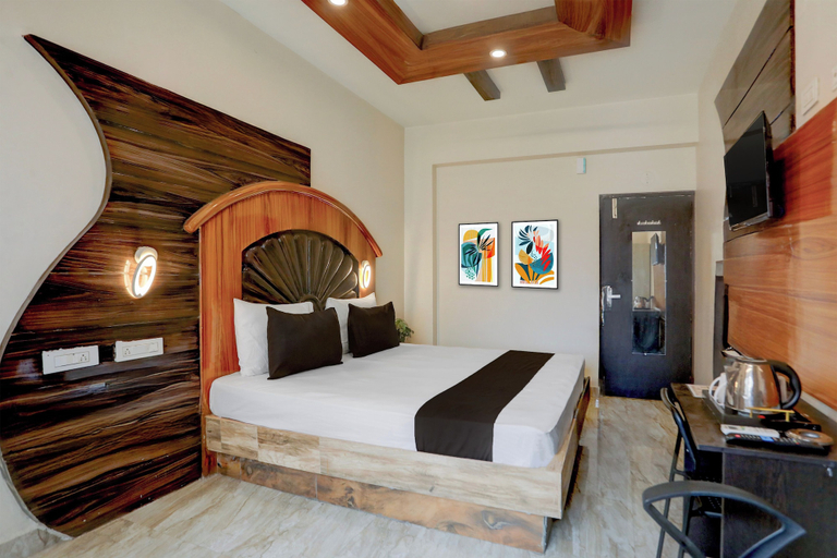 Room 2, Townhouse Oak Tirupati Formerly Sky, Chittoor