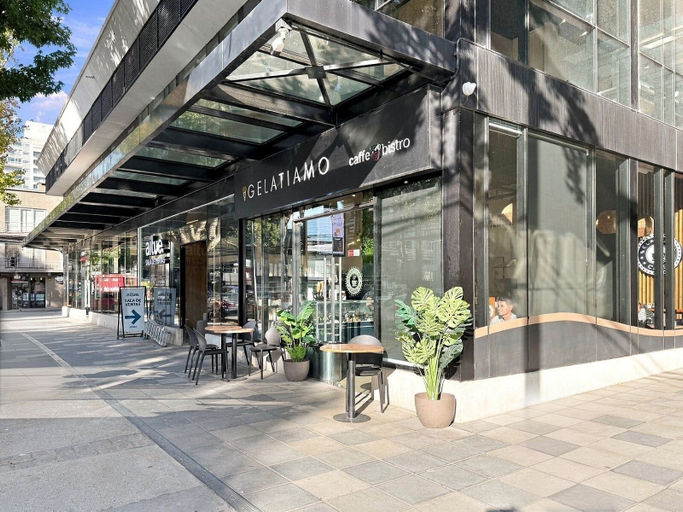 Outdoor dining, Oceana Suites Chacabuco Concepcion, Concepción