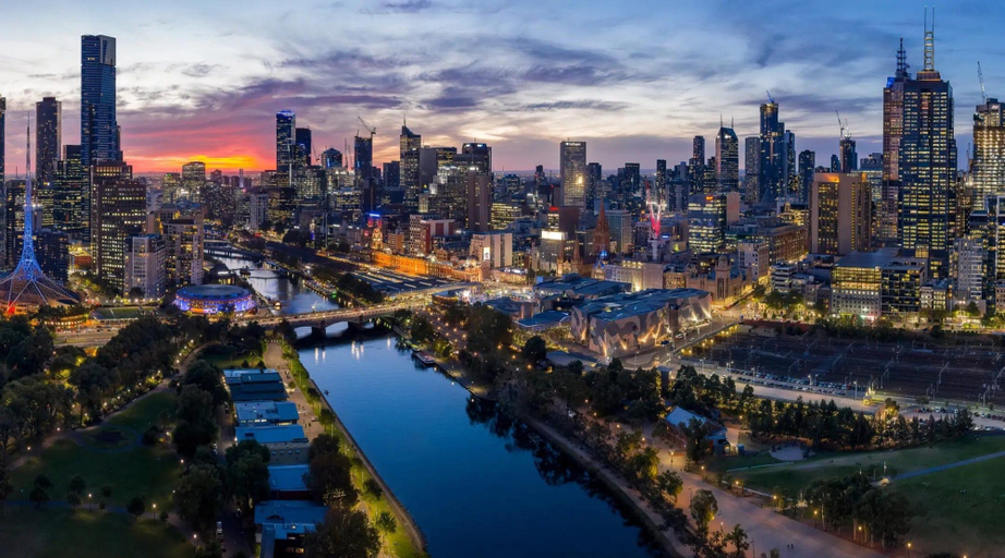 View from property 2, Bright 1-bed Apartment Near Royal Botanic Gardens, Melbourne