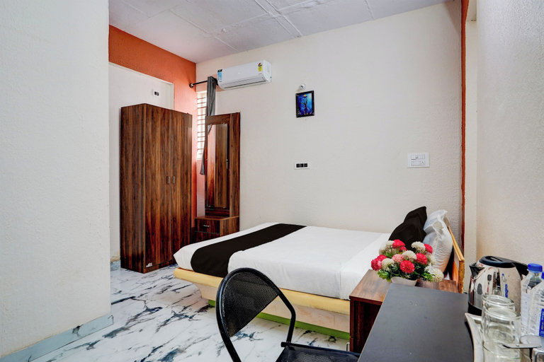 Room 3, Hotel O Madavara Metro Station, Bangalore