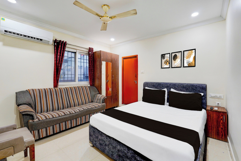 Room 2, OYO Hotel O Airport Road Leela Mahal, Chittoor