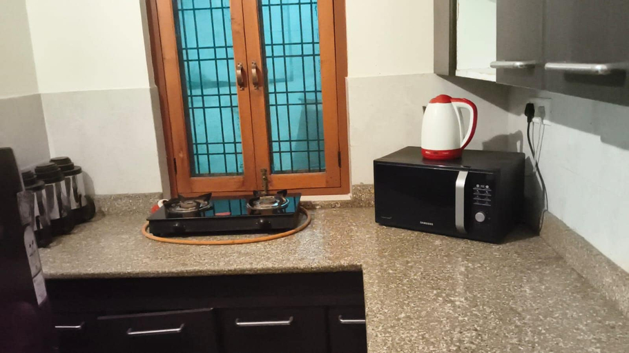 Private kitchen, Sundew N Lake Homestay, Nainital