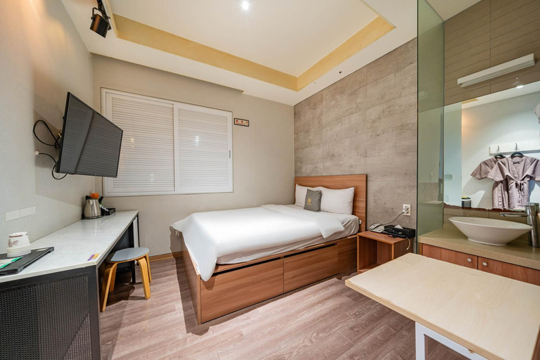 Bedroom 2, Yeonsinnae Mac, Eun-pyeong