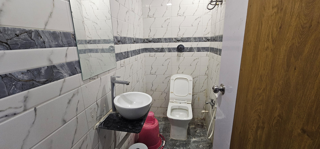 Bathroom 4, Hotel Orion, Gandhinagar